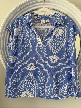 Joie Blue & White Paisley 100% Linen Knit Collared Top